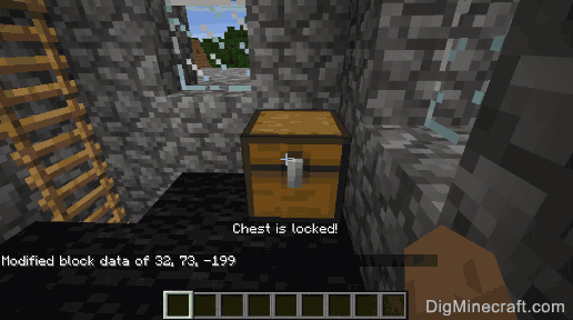 How To Add A Lock To A Chest In Minecraft
