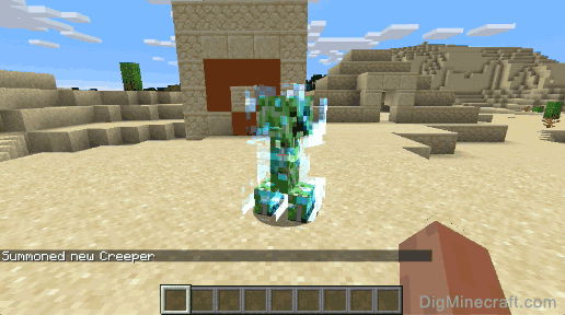 How to Summon a Charged Creeper in Minecraft